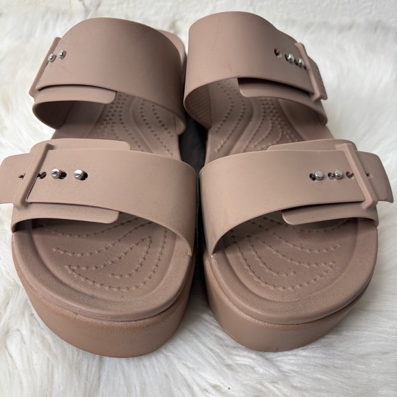 Crocs Women's Brooklyn Buckle Low Wedge, Platform Sandals - Picture 2 of 7